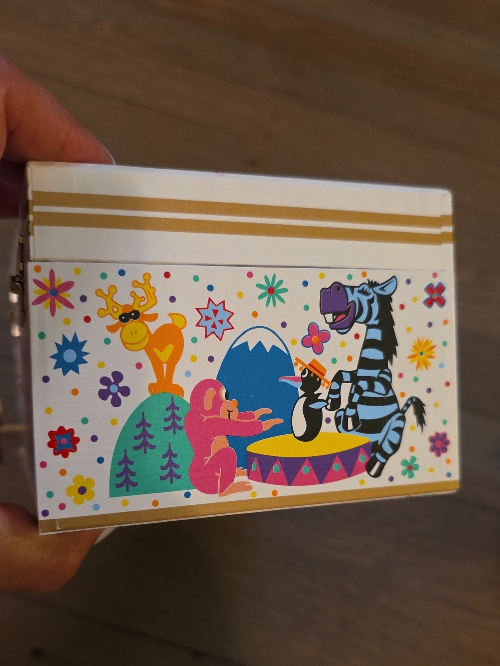 Walt Disney World- "it's a small world" Kids Jewelry Box - WORKS - Picture 5 of 8